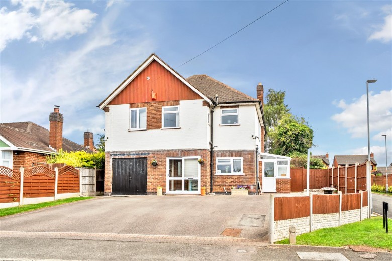 Click the photo for more details of Woodcroft Avenue, Tamworth, B79