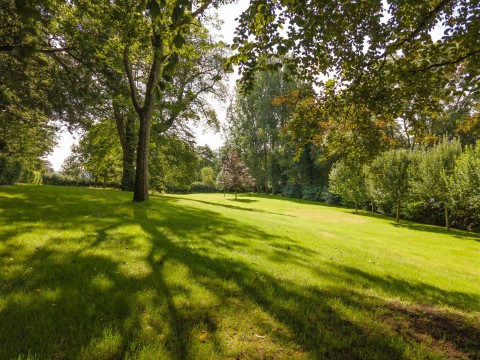 Click the photo for more details of Farway, Colyton