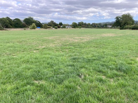 Click the photo for more details of Shillingstone, Blandford, Dorset