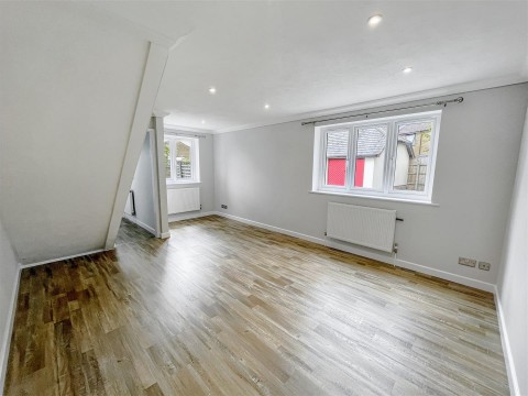 Click the photo for more details of Holmlea, Blandford Forum