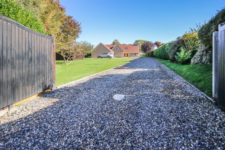 Images for High Street, Cheveley