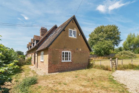 Click the photo for more details of Long Crichel, Wimborne
