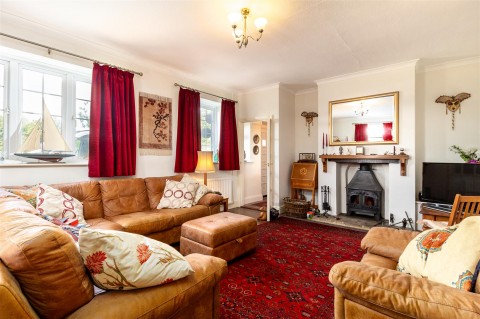 Click the photo for more details of Wellow, Isle of Wight