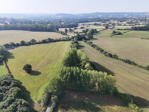 Click the photo for more details of Millbrook Lane, East Knoyle, Shaftesbury