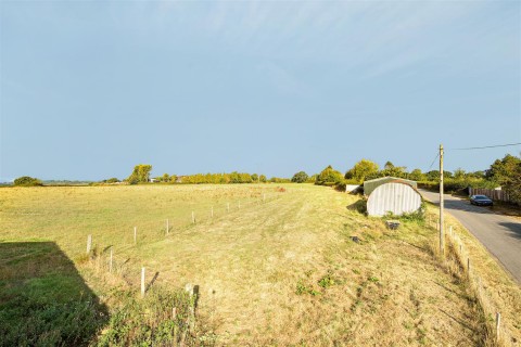 Click the photo for more details of The Common Okeford Fitzpaine, Blandford Forum, Dorset