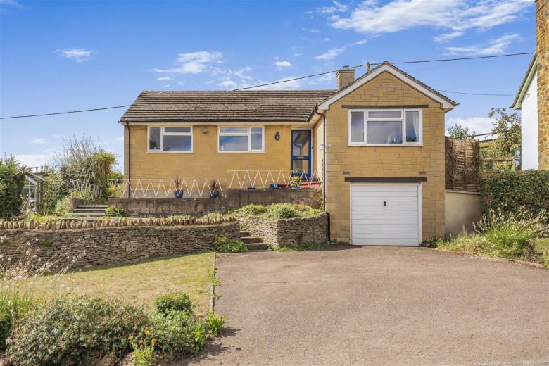 Click the photo for more details of Main Road, Upper Tadmarton