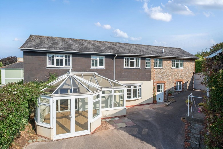 Click the photo for more details of Fluder Hill, Kingskerswell, Newton Abbot