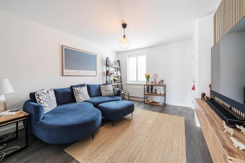 Click the photo for more details of Redcar Road, Towcester, NN12