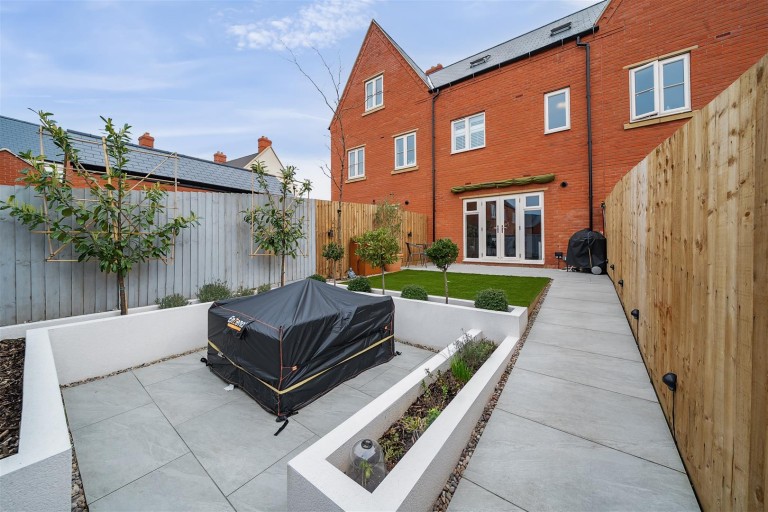 Images for Redcar Road, Towcester, NN12