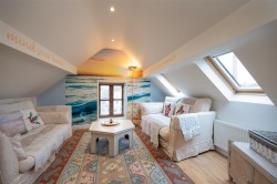 Images for The Square, Freshwater Bay