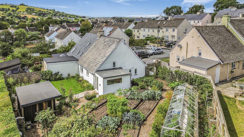 Click the photo for more details of Westonfields, Totnes