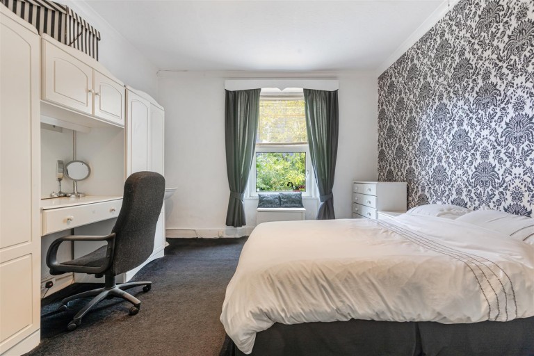 Images for Bridge Road, Torquay