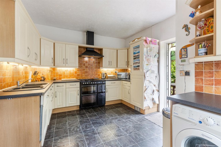 Images for Bridge Road, Torquay