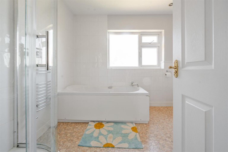 Images for Baker Street, Gayton, NN7