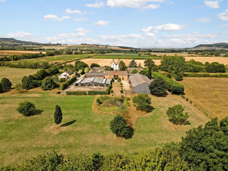 Click the photo for more details of Toddington, Gloucestershire