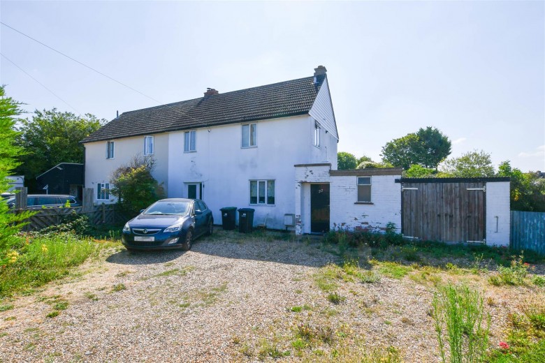 Click the photo for more details of Hawthorn Way, Burwell