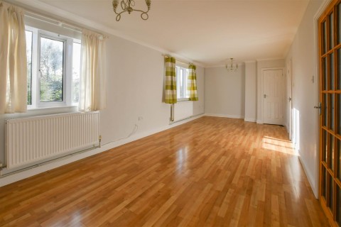 Click the photo for more details of Hawthorn Way, Burwell