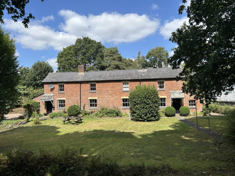 Click the photo for more details of Near Chulmleigh