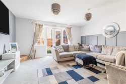 Images for Larch Way, Red Lodge