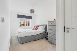 Images for Larch Way, Red Lodge