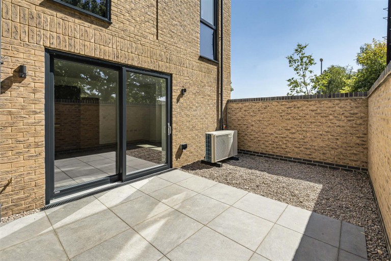 Images for Northfield Avenue, Cambridge