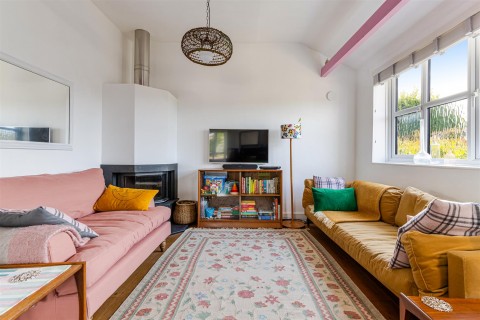 Click the photo for more details of Slapton, Kingsbridge