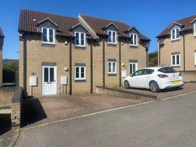Click the photo for more details of Haddocks Rise, Sutton