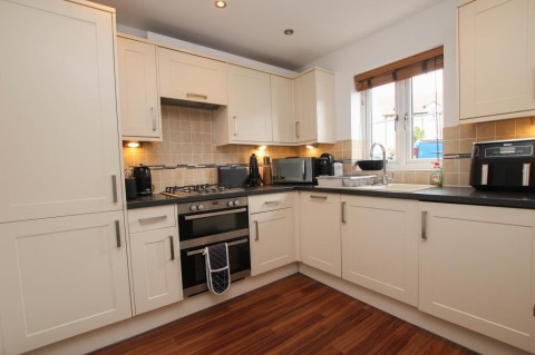 Click the photo for more details of Haddocks Rise, Sutton