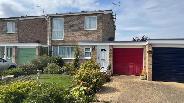 Click the photo for more details of Longfields, Ely