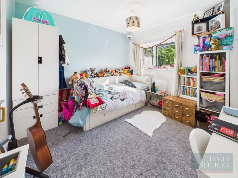 Images for Glen Way, Oadby, Leicestershire