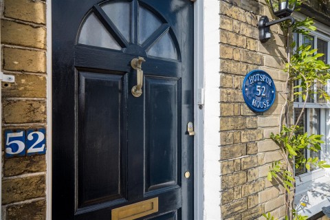 Click the photo for more details of Cowes, Isle of Wight