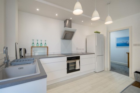 Click the photo for more details of Colwell Bay, Isle of Wight