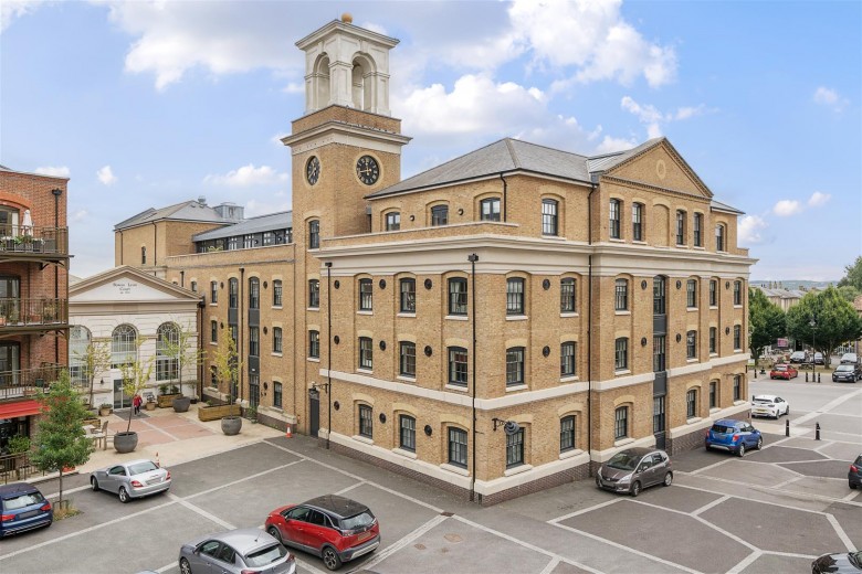 Click the photo for more details of Bowes Lyon Place, Poundbury, Dorchester