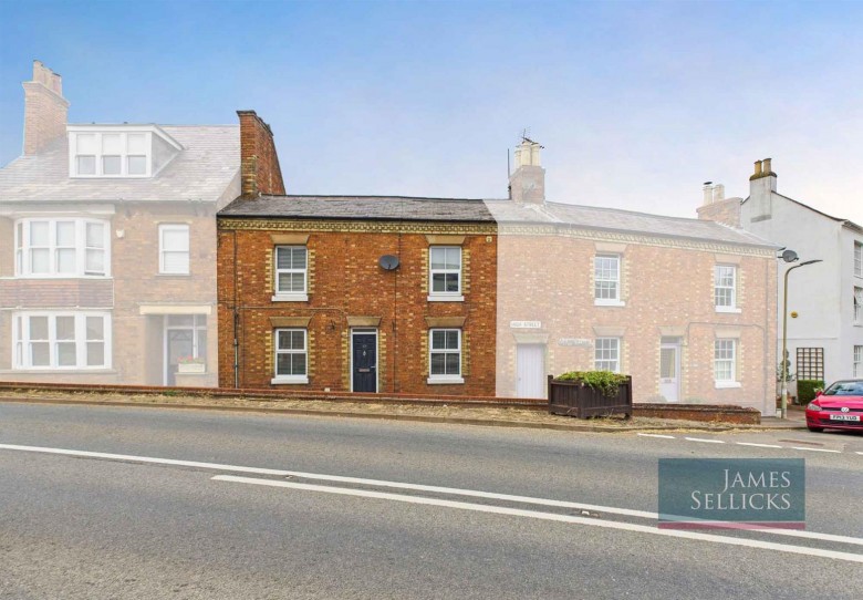 Click the photo for more details of High Street, Husbands Bosworth
