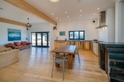 Images for Coastguard Lane, Freshwater Bay