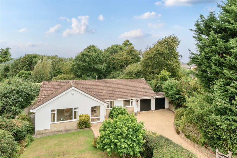 Click the photo for more details of Back Lane, Chardstock, Axminster