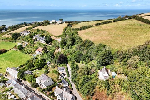 Click the photo for more details of Home Lane, Lee, Ilfracombe