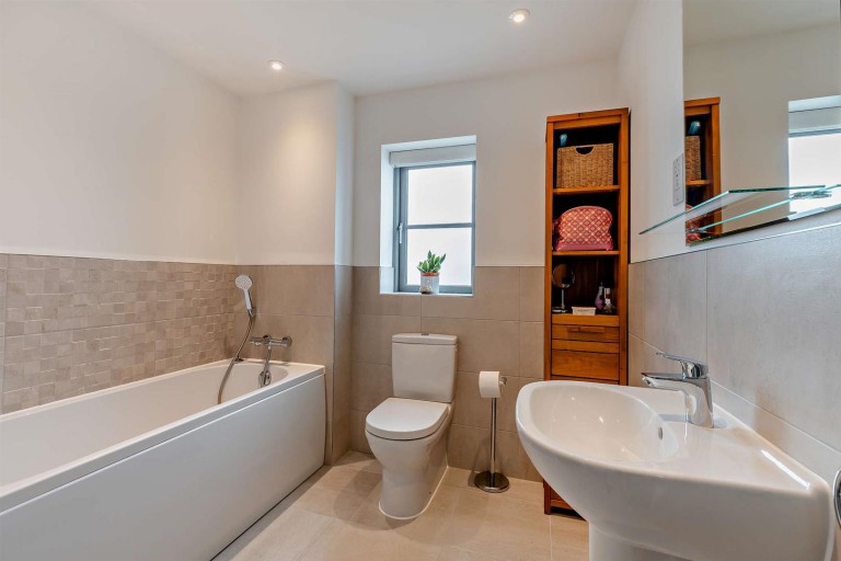 Images for St Peters Rise, Wymondham, Melton Mowbray