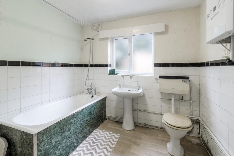 Images for 19 Cottage Lane, Coleshill, B46