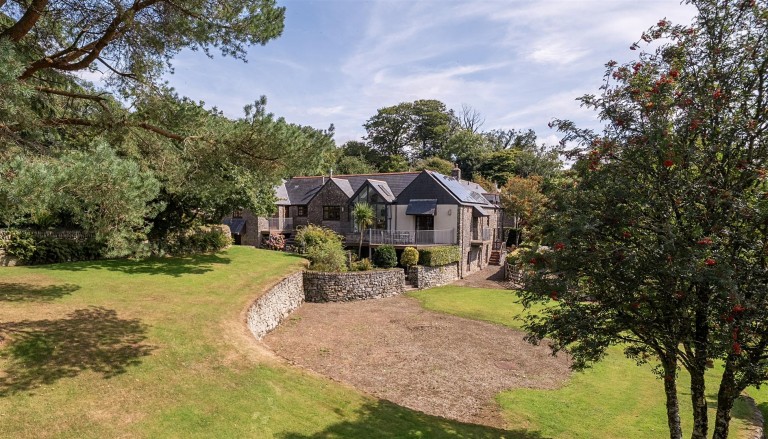 Images for Crow's Nest, Liskeard - 0.77 acres in all