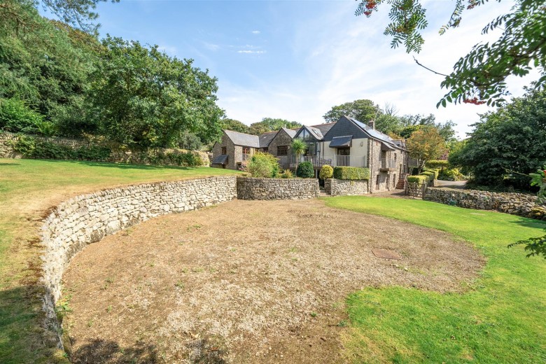 Click the photo for more details of Crow's Nest, Liskeard - 0.77 acres in all