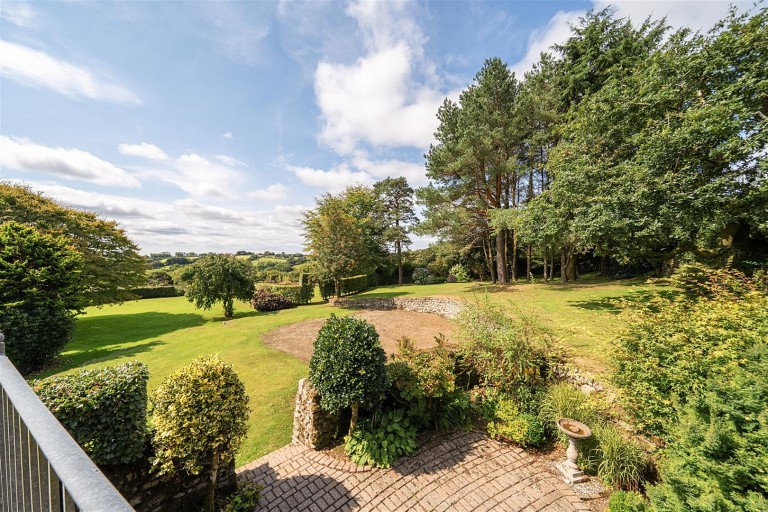 Images for Crow's Nest, Liskeard - 0.77 acres in all