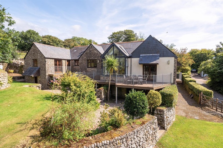 Images for Crow's Nest, Liskeard - 0.77 acres in all