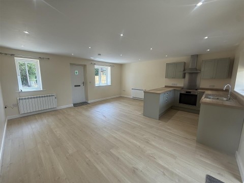 Click the photo for more details of Littlewindsor, Beaminster