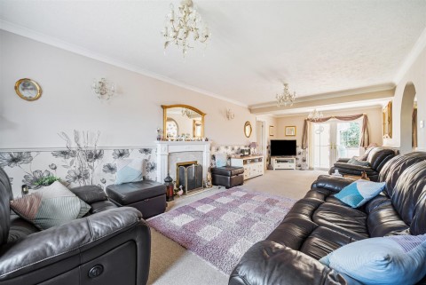 Click the photo for more details of Kestrel Way, Barnstaple