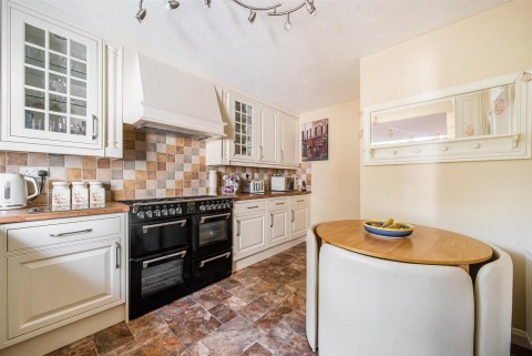 Click the photo for more details of Kestrel Way, Barnstaple