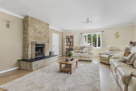 Click the photo for more details of Grantchester Road, Coton, Cambridge