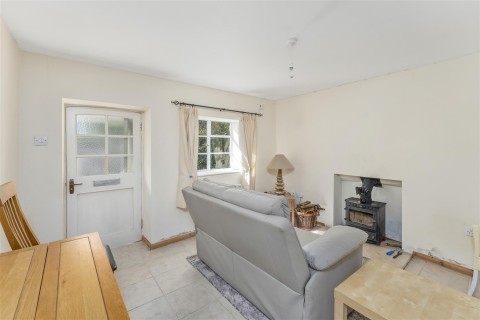 Click the photo for more details of Worton Road, Middle Barton, Chipping Norton