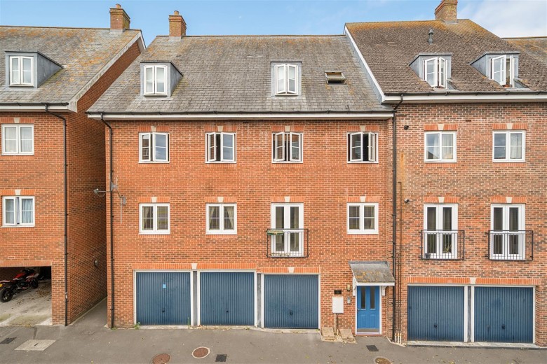 Click the photo for more details of Keates House, Poets Way, Dorchester