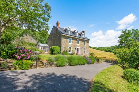 Click the photo for more details of Hown, Loddiswell, Kingsbridge